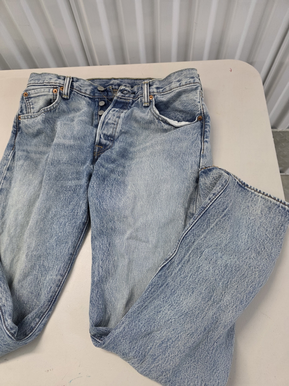 Levi's 501 Button Fly Jeans Men's Size 32x30 - Picture 2 of 8